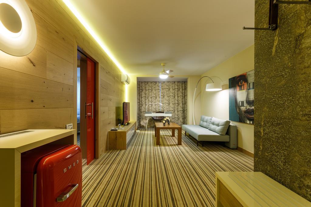 Hotel Anna Târgu Jiu Exterior foto